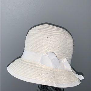 White The Children’s Place Bucket Hat - 3T-4T
